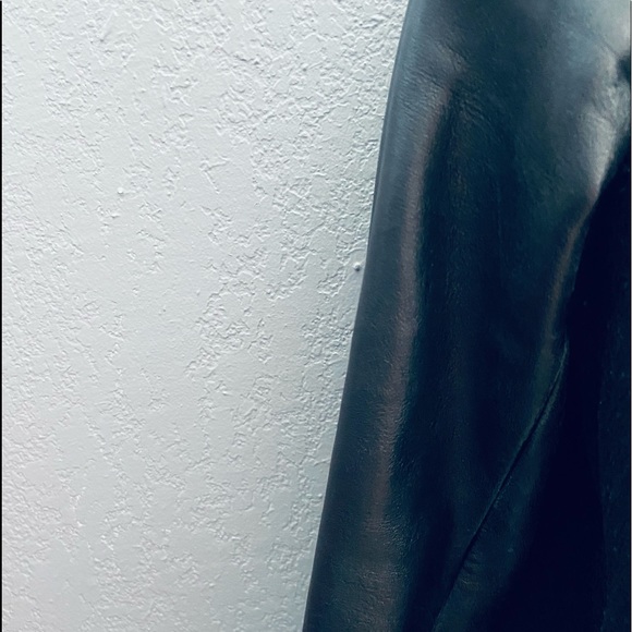 THEORY Wool Coat w/ Leather Sleeves - M - Picture 3 of 5